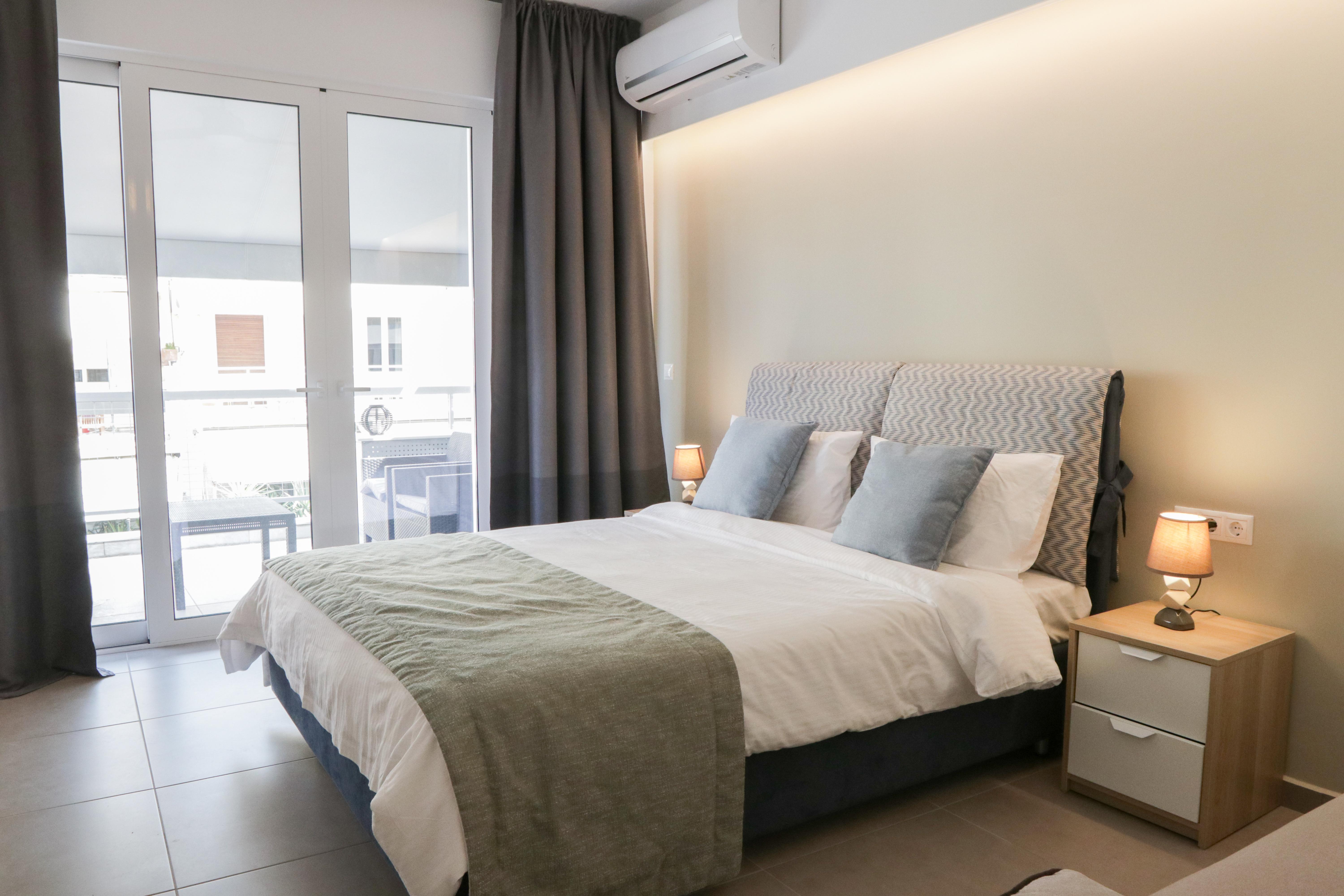 V36 Suites Атина Екстериор снимка