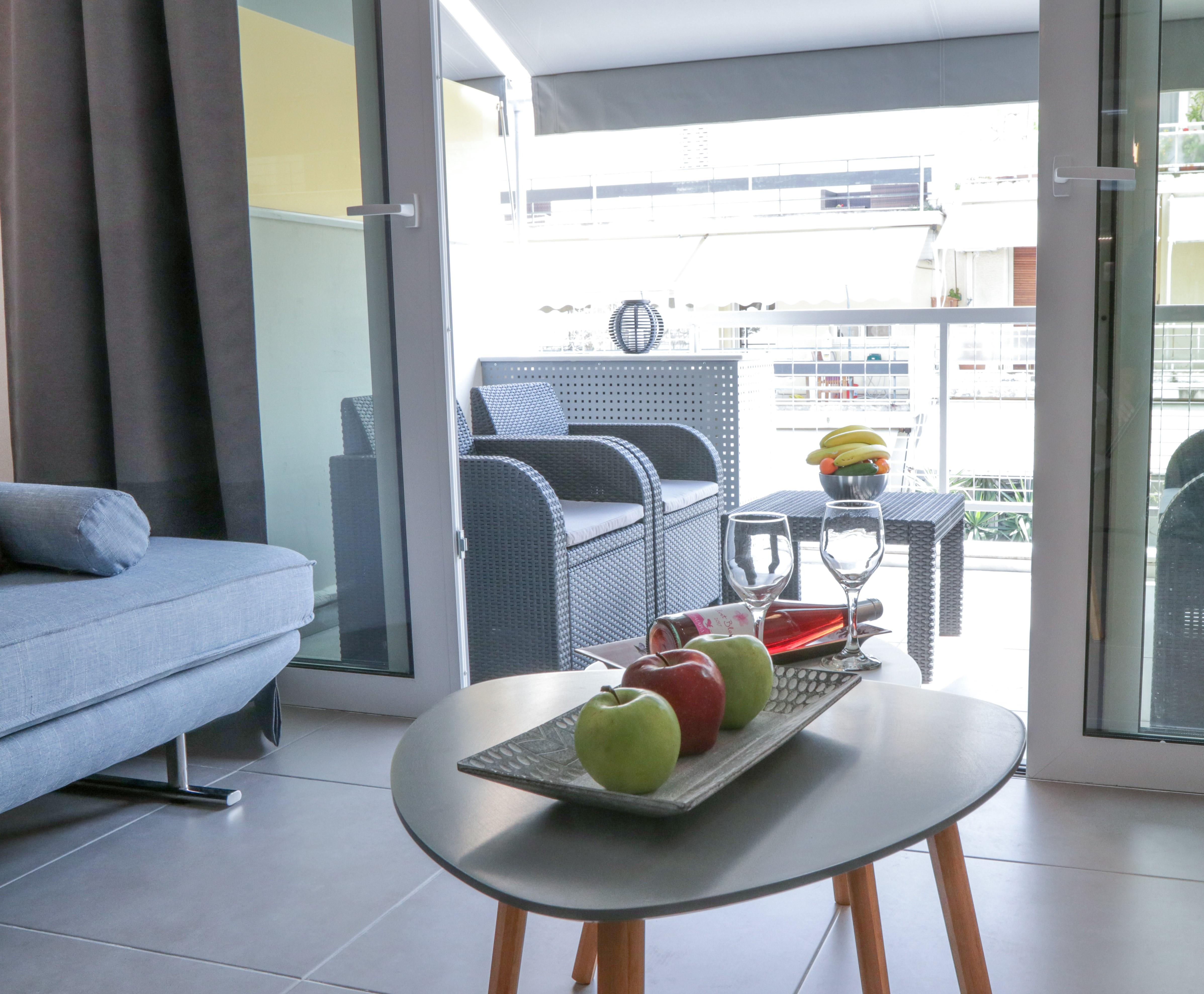 V36 Suites Атина Екстериор снимка
