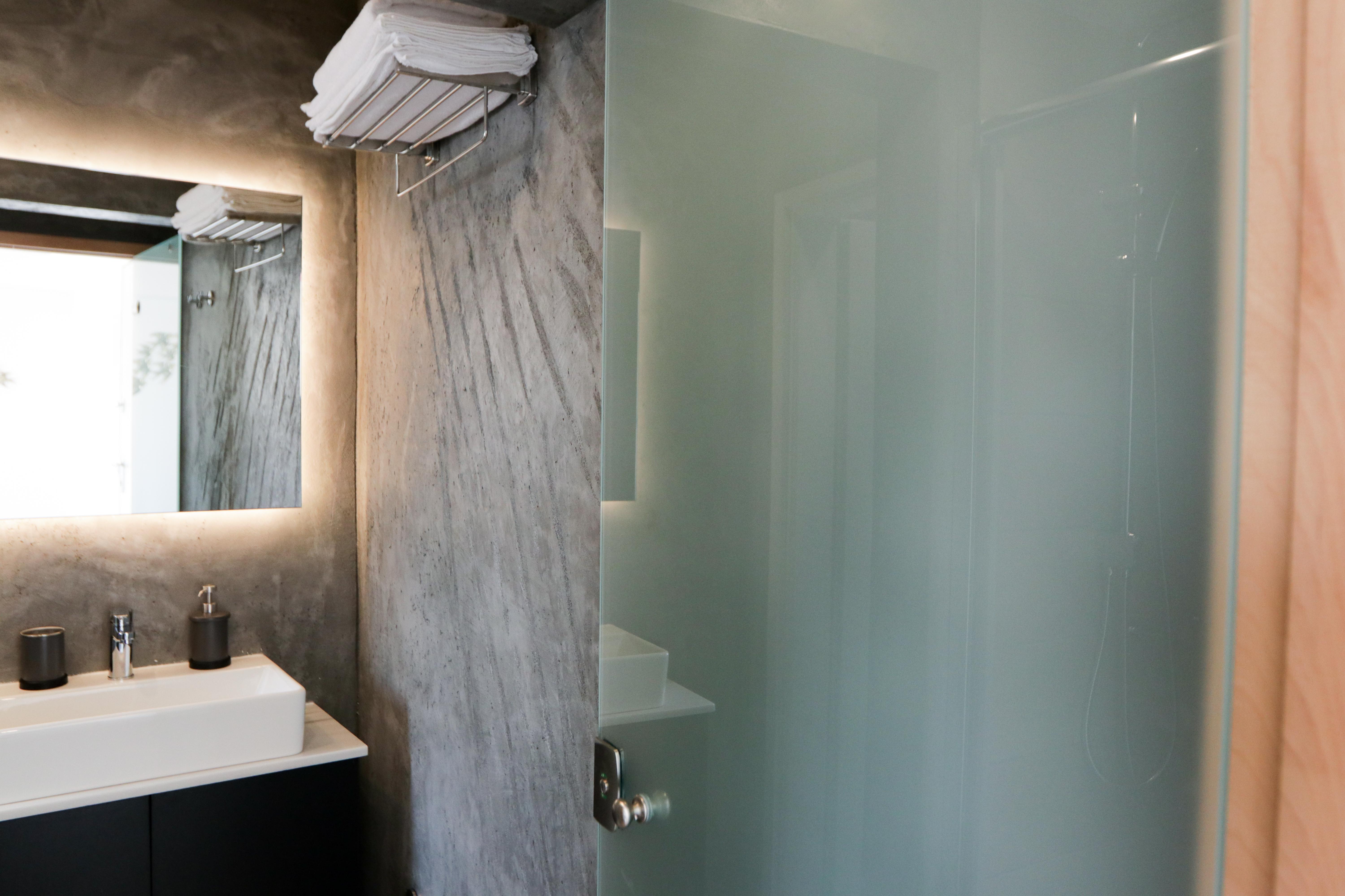 V36 Suites Атина Екстериор снимка